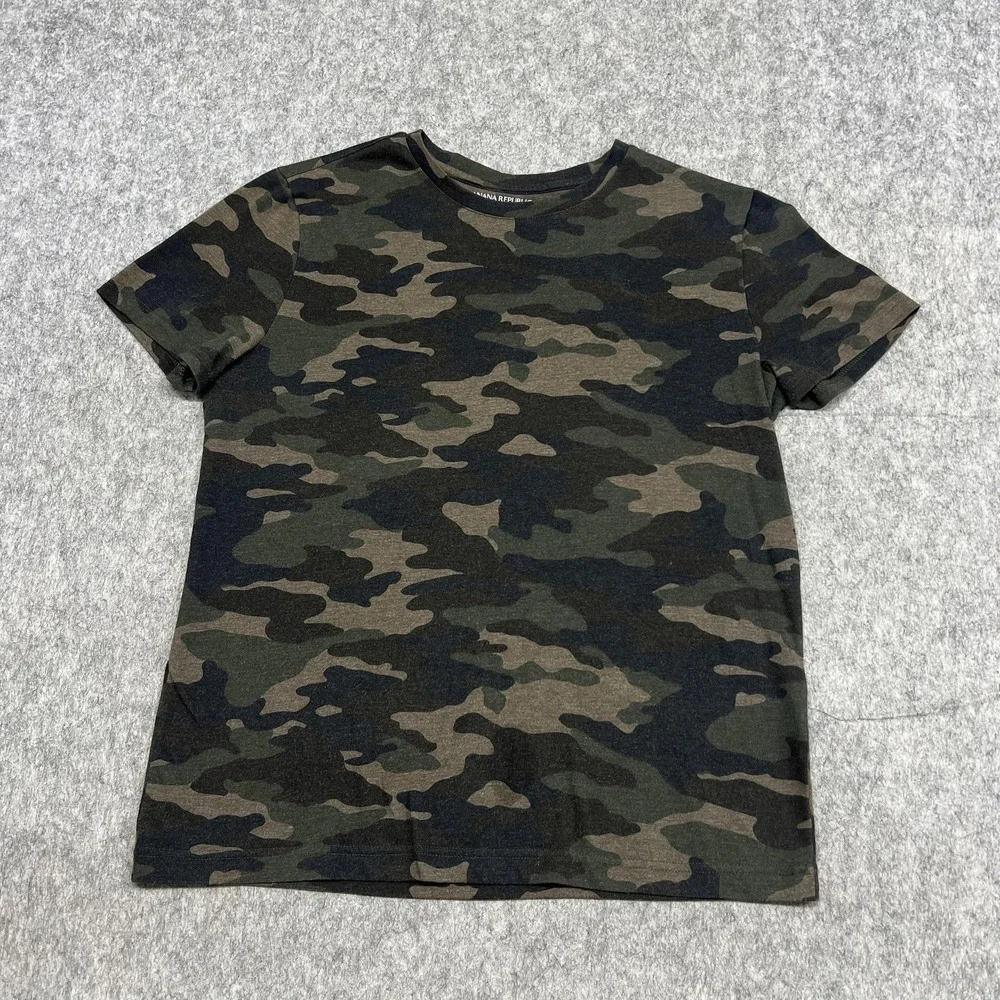 Banana Republic Shirt‎ Mens Medium Green Camouflage Crewneck Cotton Blend Tee